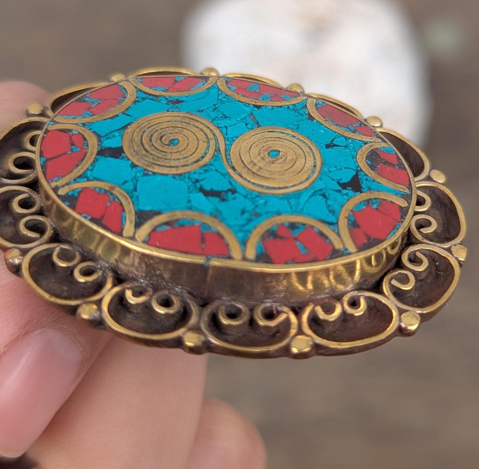 Handmade Vintage Turquoise and Red coral Inlaid Ethnic pendant (p6-025)