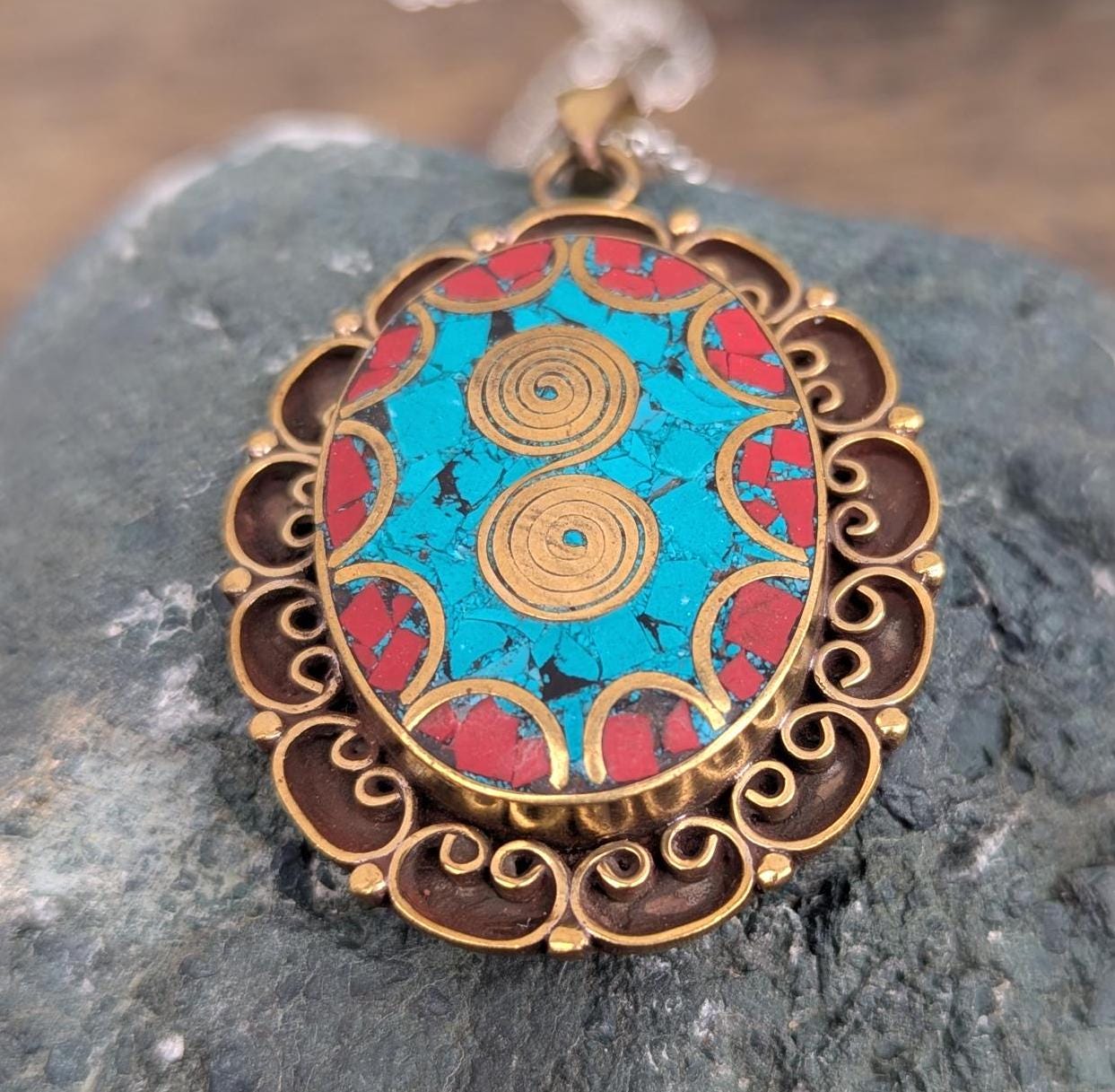 Handmade Vintage Turquoise and Red coral Inlaid Ethnic pendant (p6-025)