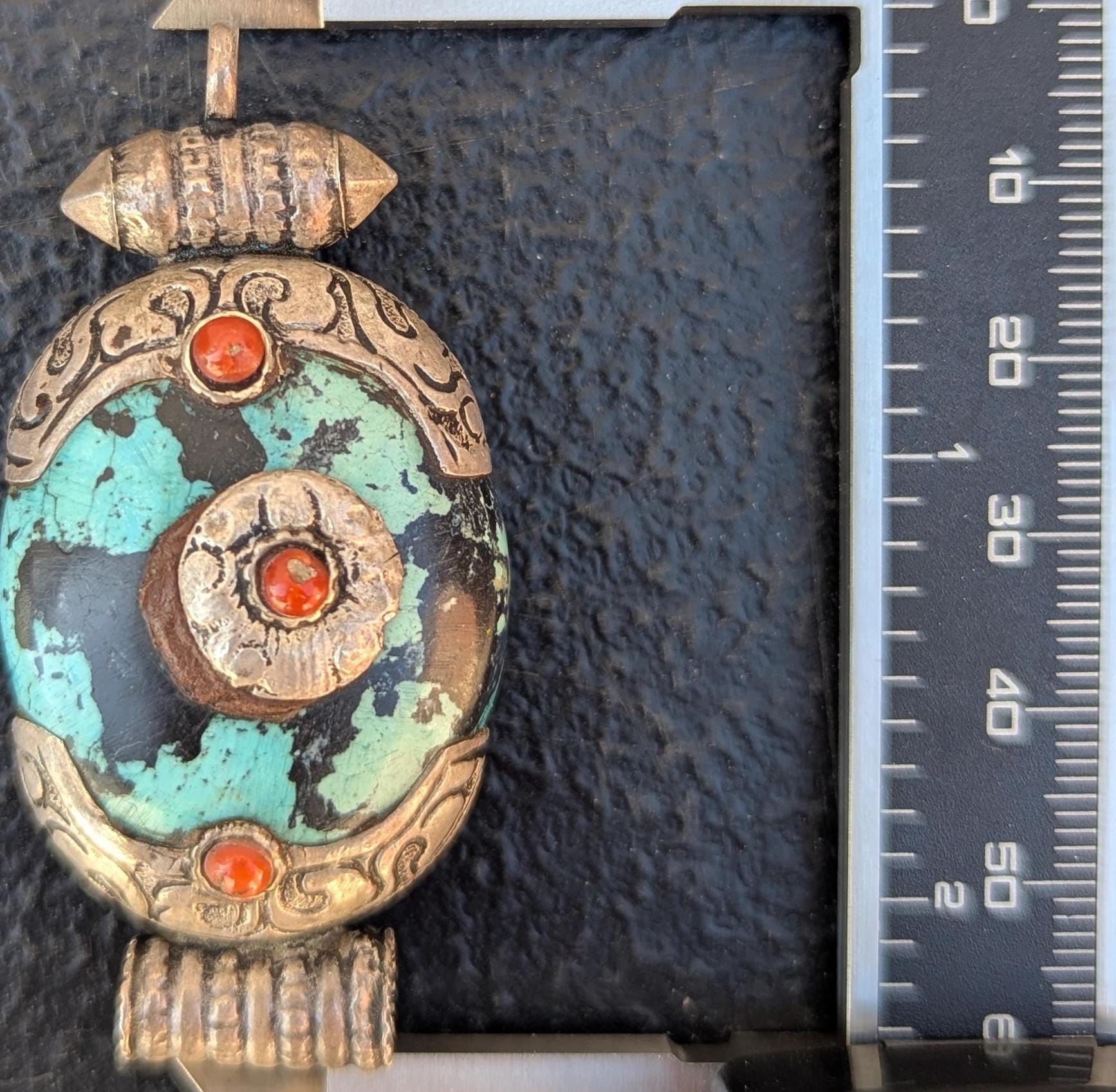 Tibetan Himalayan unique turquoise stone pendant (p6-031)