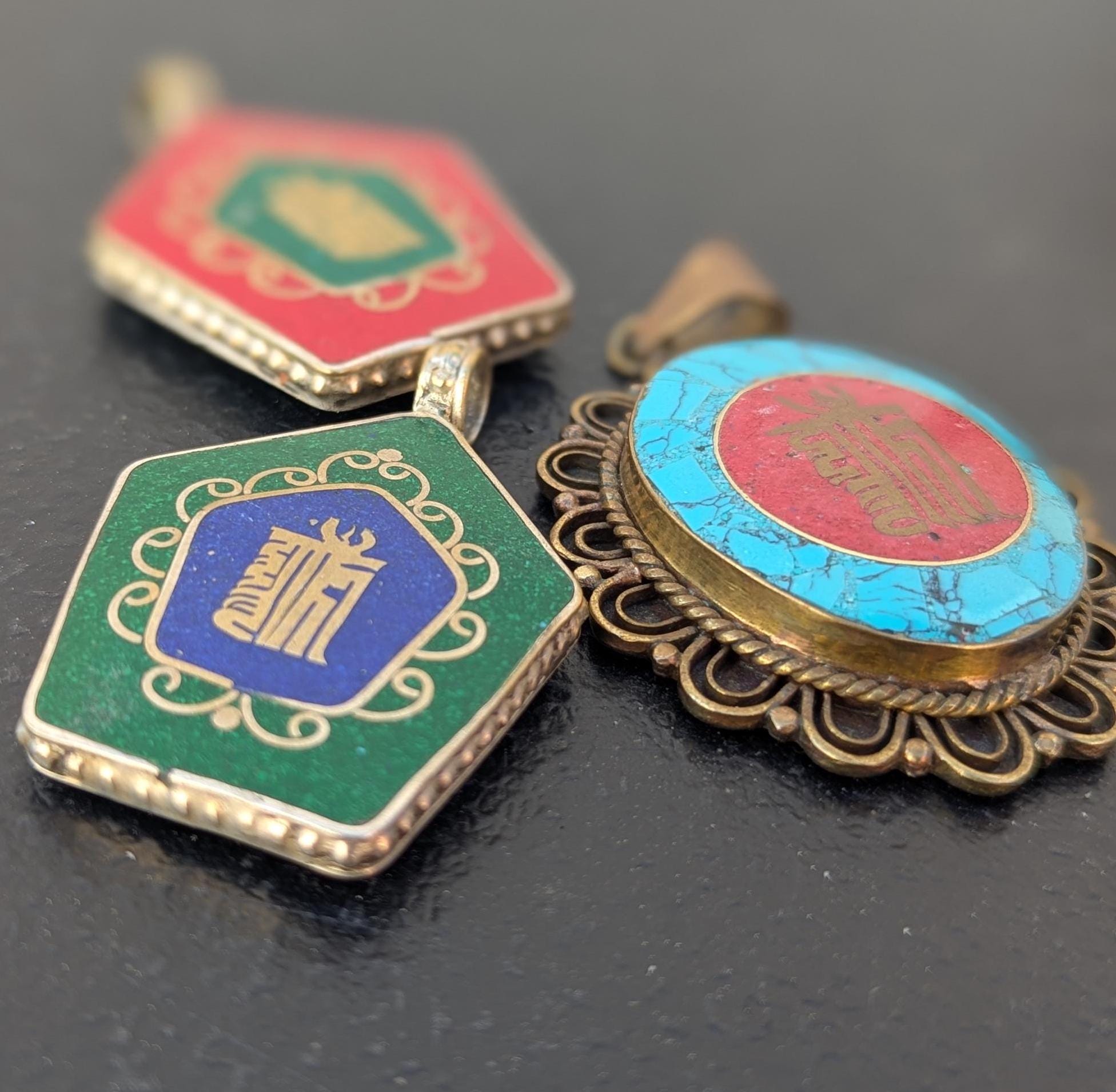 Vintage Sanskrit Mantra Pendant Collection in silver with turquoise, Lapis and coral Amulet (p6-032)