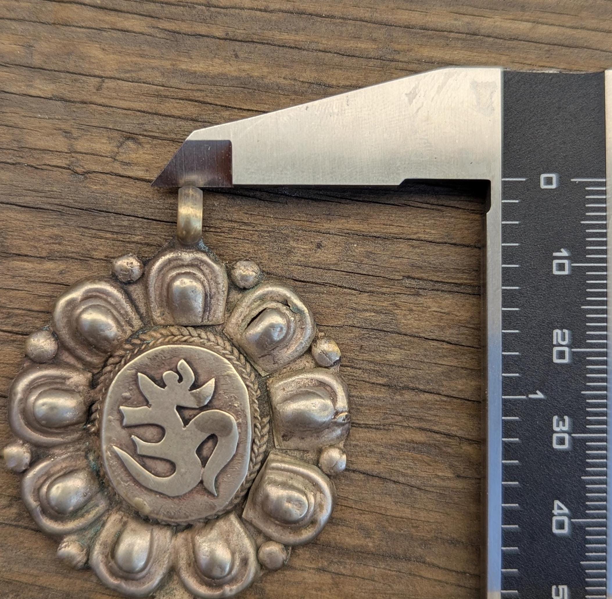 Handmade Om and Ganesha Brass medallion amulet pendant (p6-037)