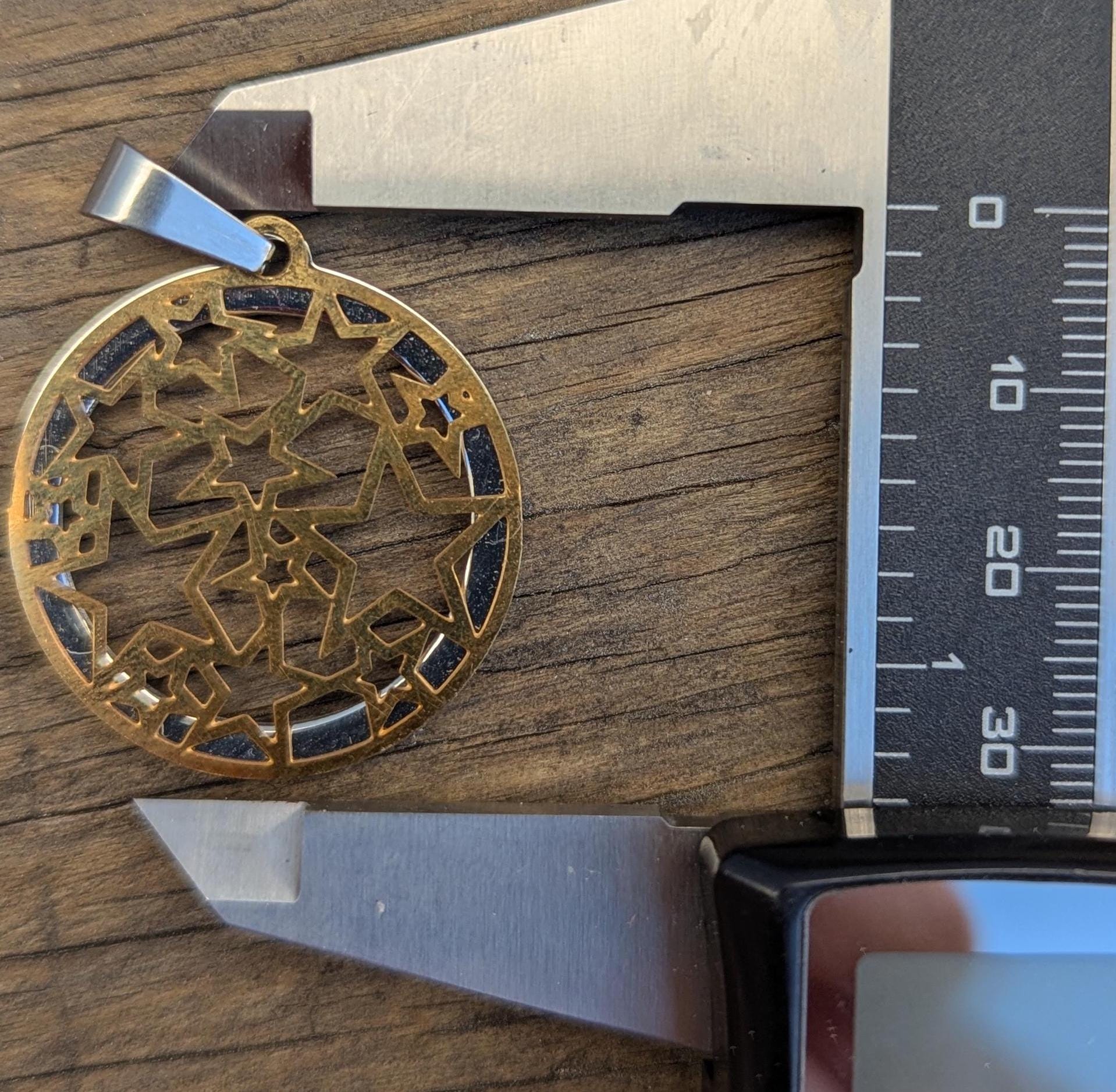 Handmade Brass Vintage round pendant collection (p6-038)
