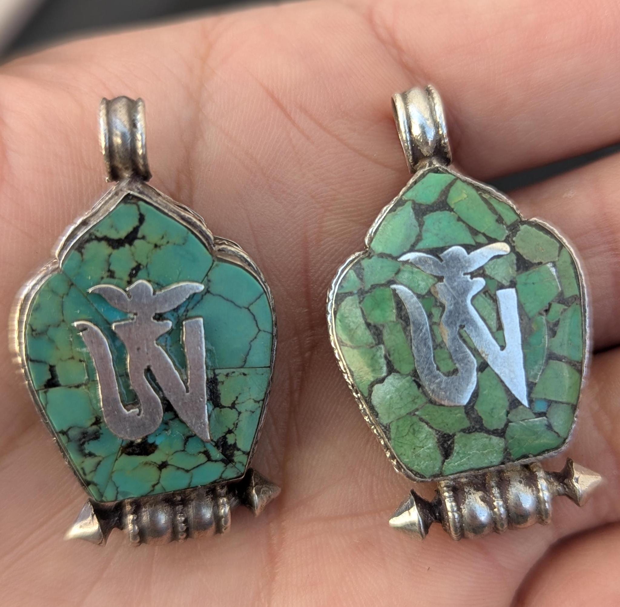 Vintage Green Turquoise silver om mani padme hum medallion pendant collection (p7-007)
