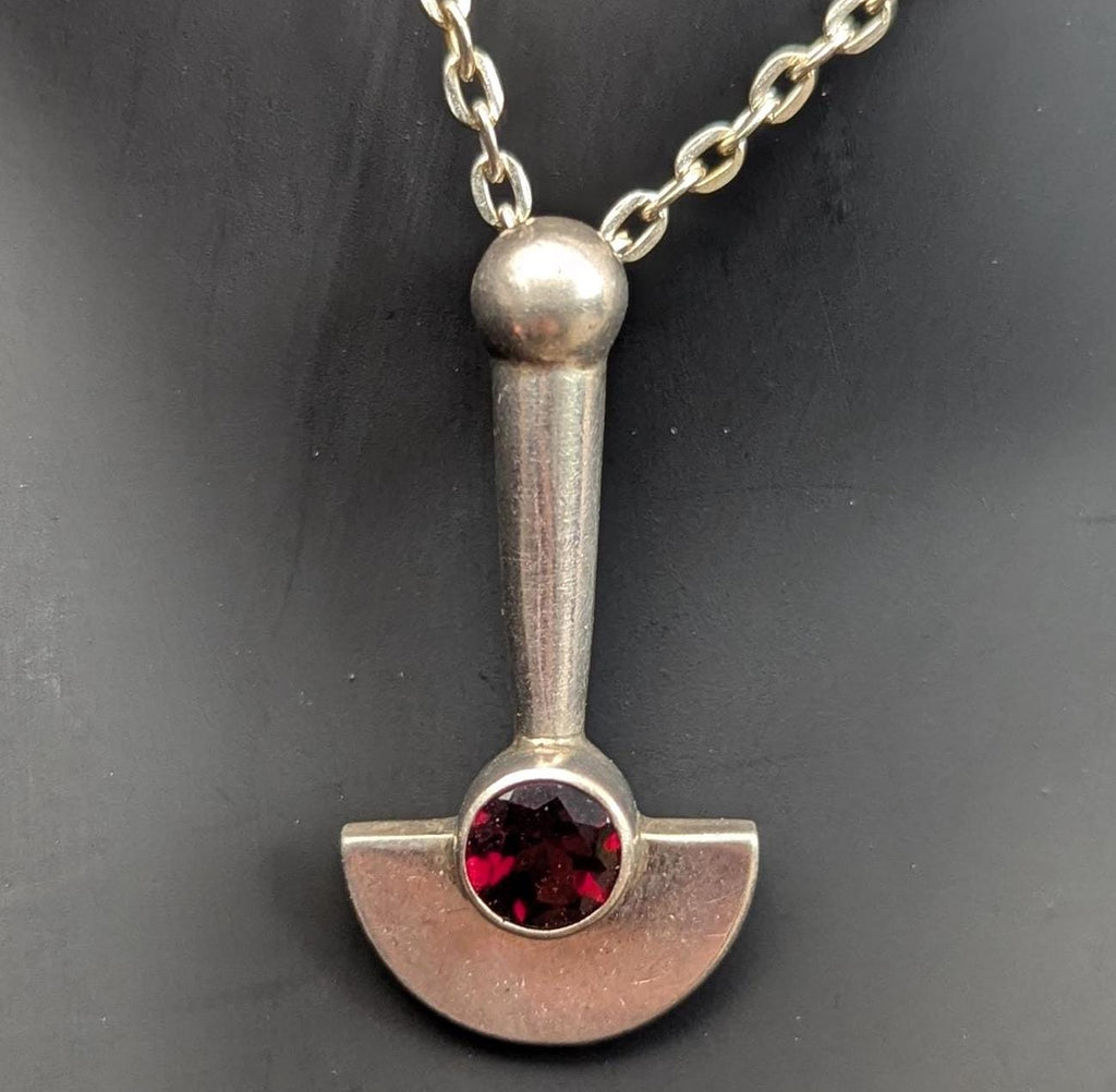 Vintage handmade sterling silver head knife pendant (p7-011)
