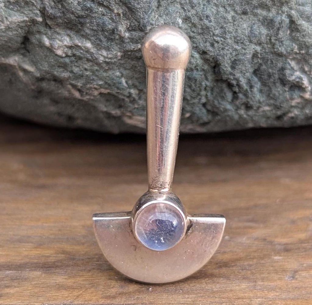 Vintage handmade sterling silver head knife pendant (p7-011)