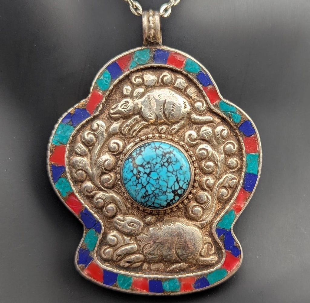 Unique white brass Tibetan medallion pendant collection with Turquoise gemstone (p7-014)