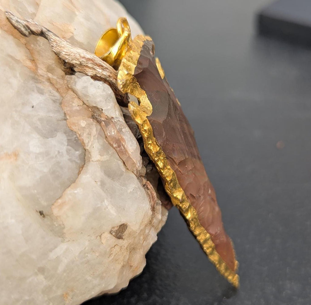 Knapped Stone dark brown Jasper Gold-trimmed Arrowhead pendant (p7-020)