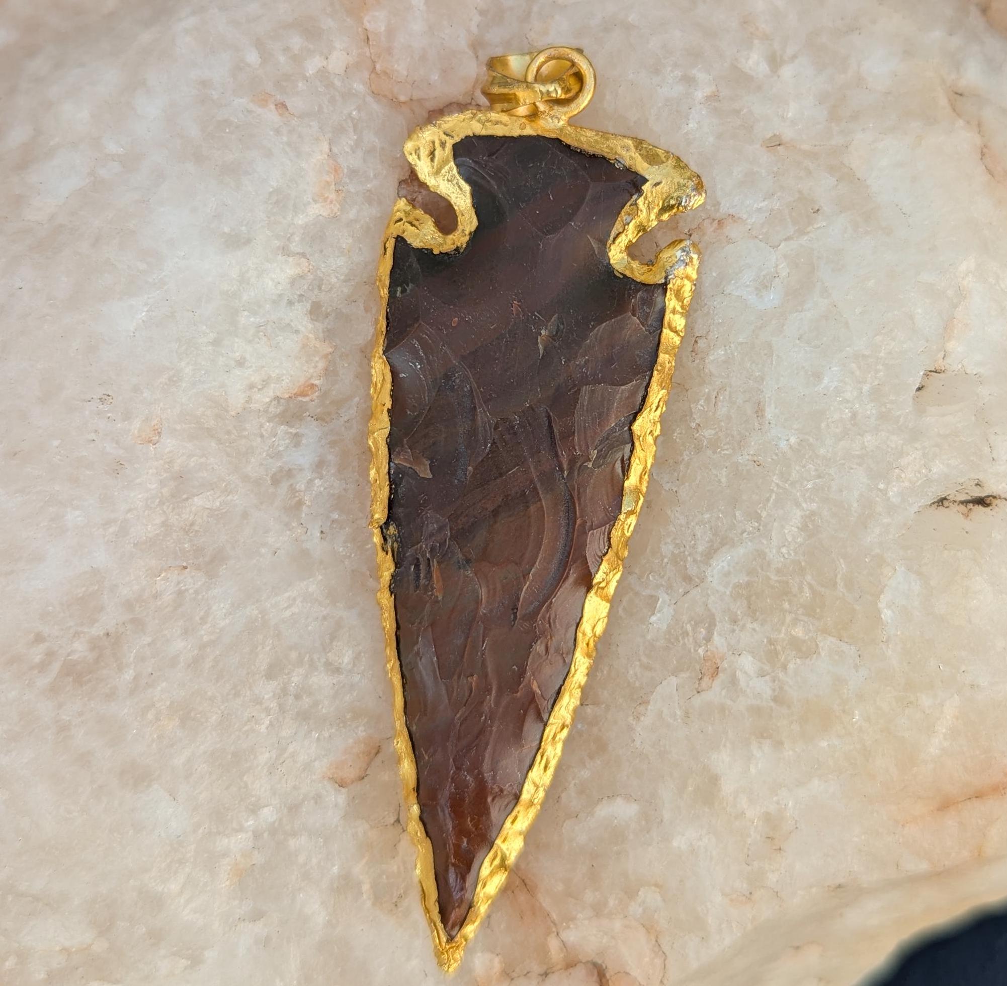 Knapped Stone dark brown Jasper Gold-trimmed Arrowhead pendant (p7-020)