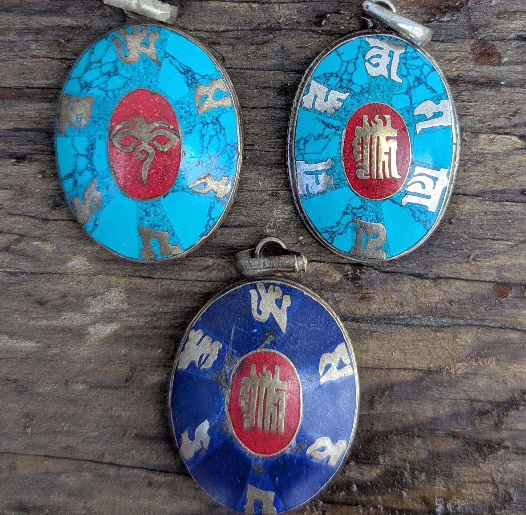 Handmade Tibetan Kalachakra pendant with turquoise, Coral and Lapis Lazuli inlaid (p7-042)