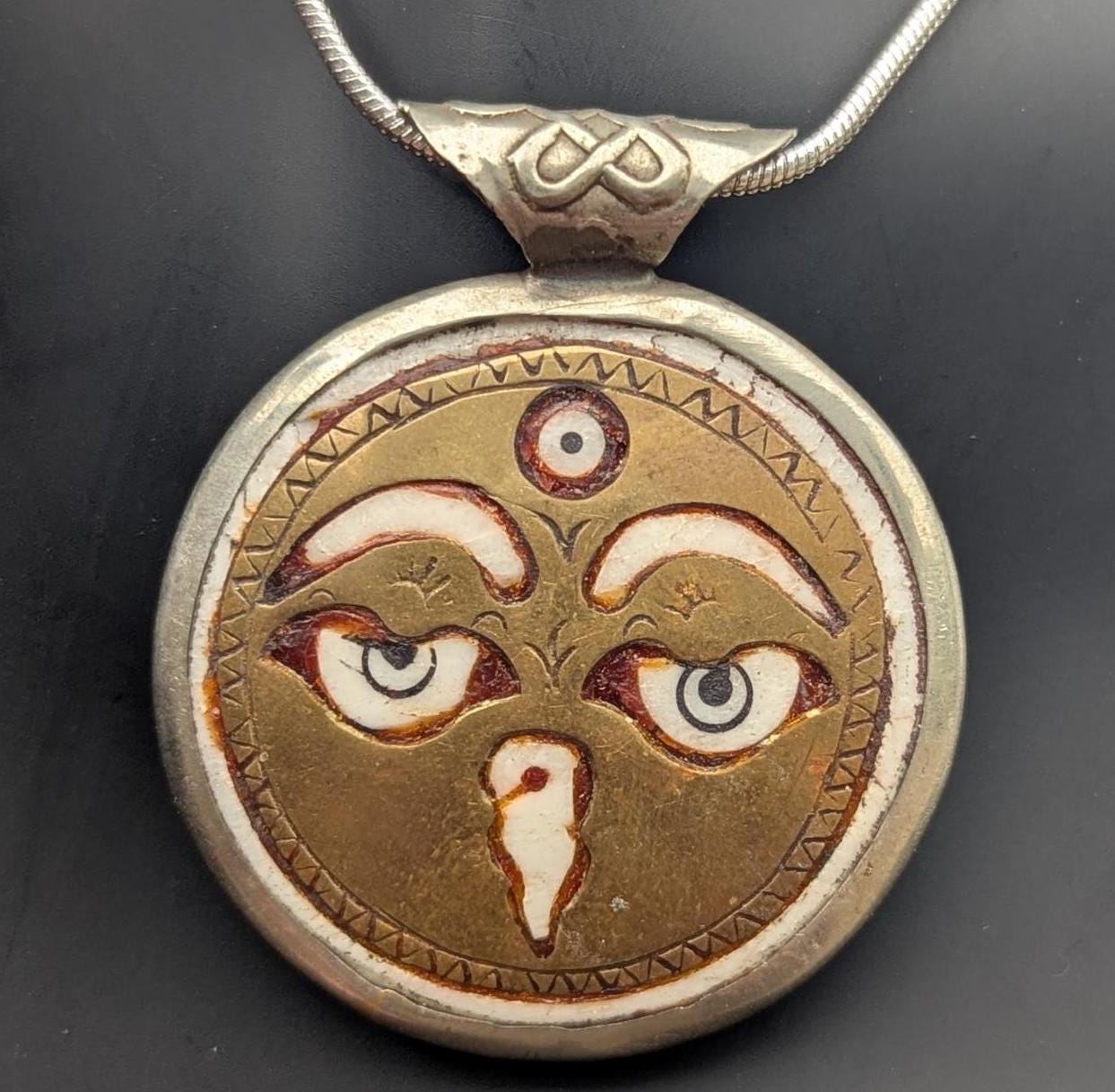 Handmade Tibetan Buddhist Pendant – Conch Shell, Wisdom Eyes Motif