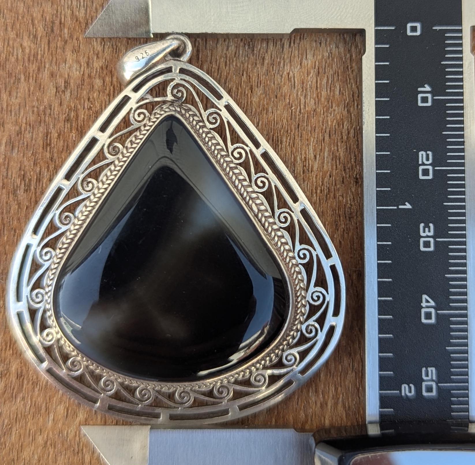 Sterling Silver Black Agate Pendant: Teardrop & Oval Gemstone Collection