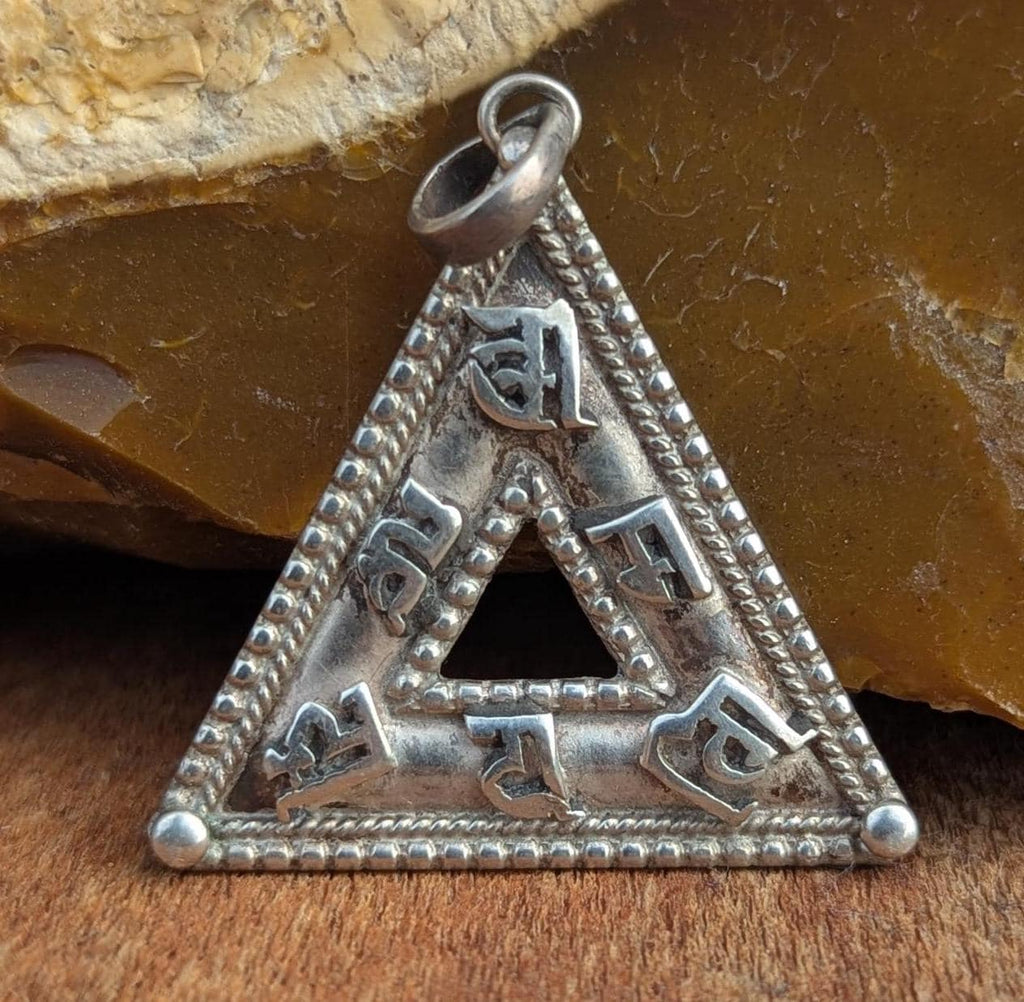 Tibetan Buddhist sterling silver pendant collection (p7-070)