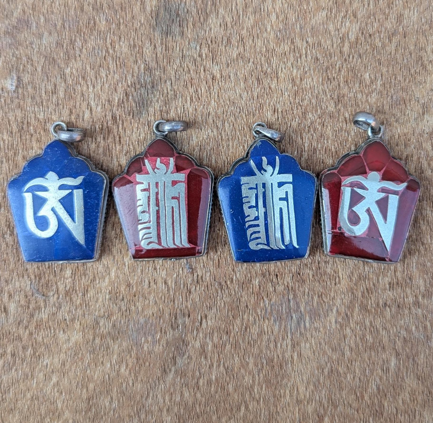 Vintage Tibetan Sterling Silver Om Kalachakra Pendant: Coral & Lapis Lazuli