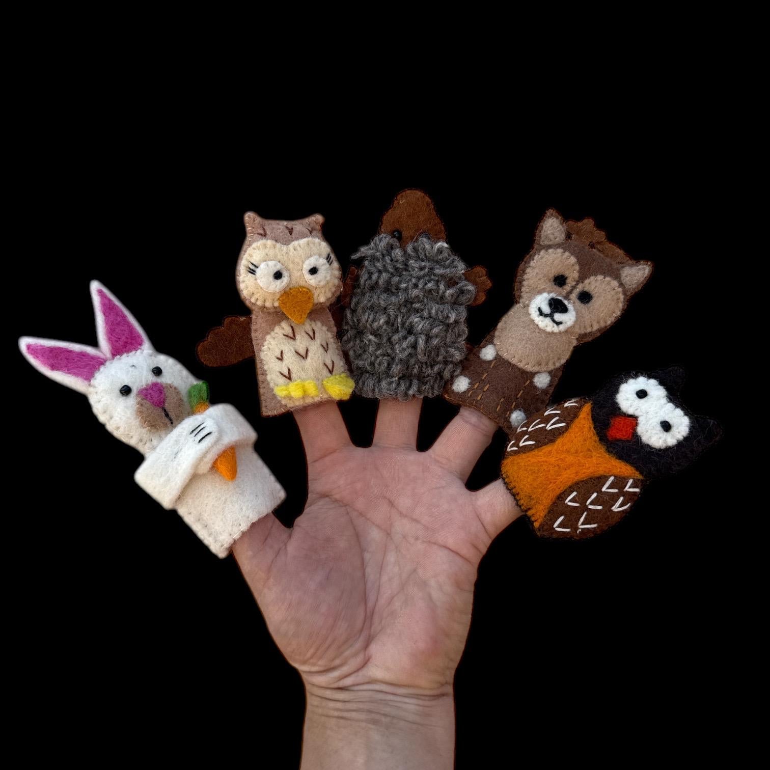 Wool Felt Finger Puppets: Montessori Animal Storytelling Toys (Set of 16)