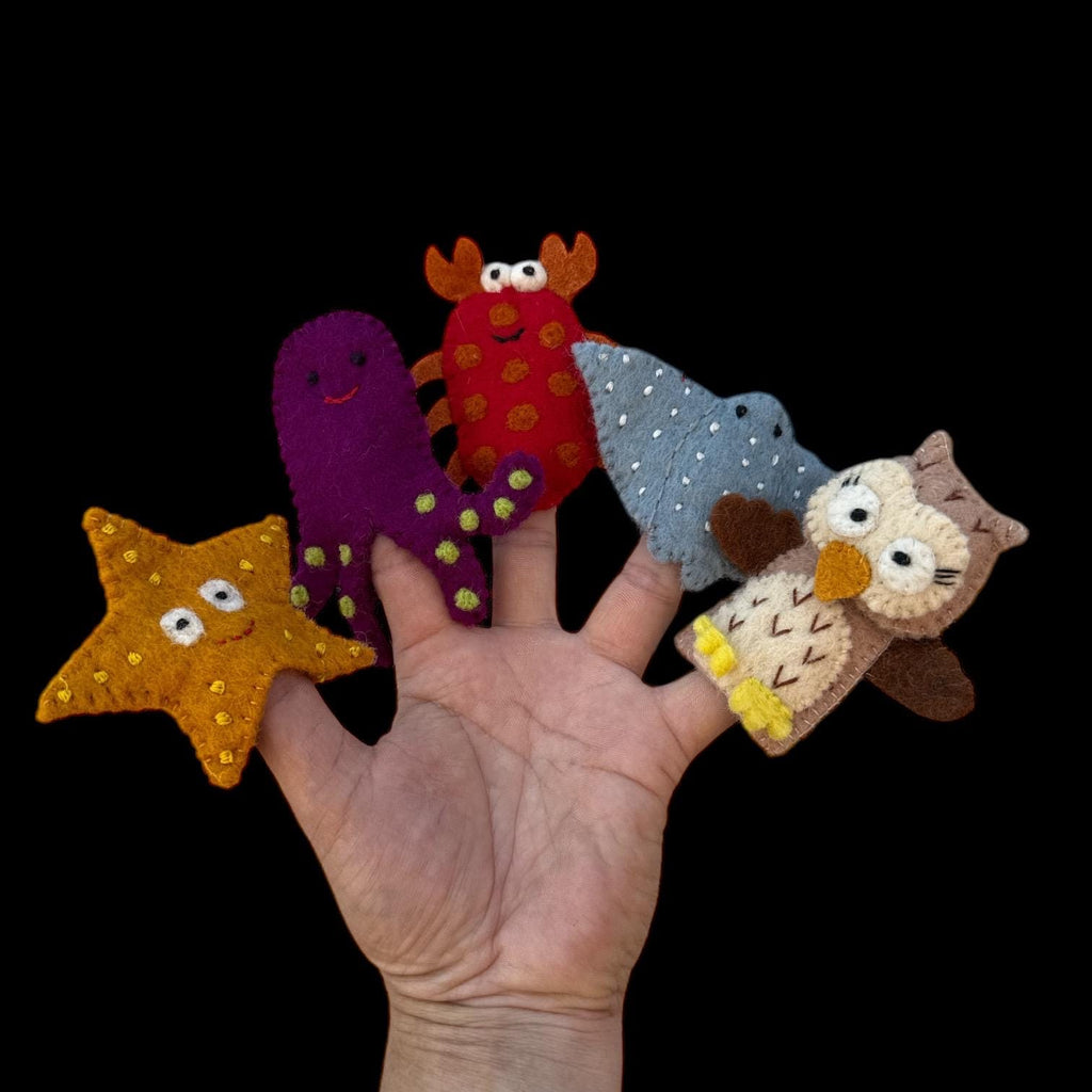 Wool Felt Finger Puppets: Montessori Animal Storytelling Toys (Set of 16)