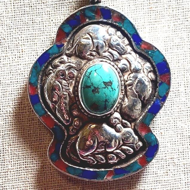 P3/74-Tibetan Treasure Turquoise Bird Centerpiece Silver Pendant (T12-074)