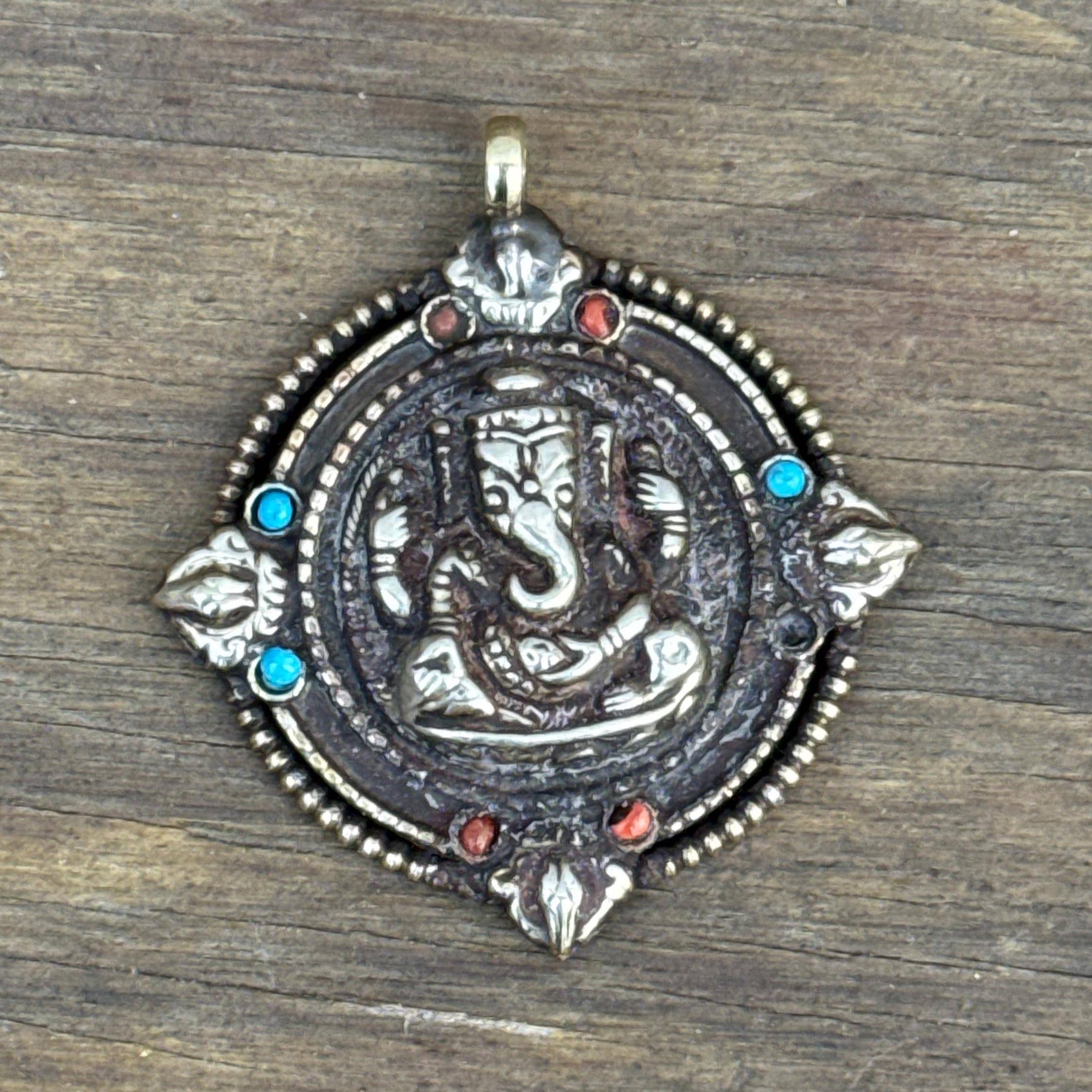 P3/48 - Ganesh Silver Pendant with Coral and Turquoise (T12-048)