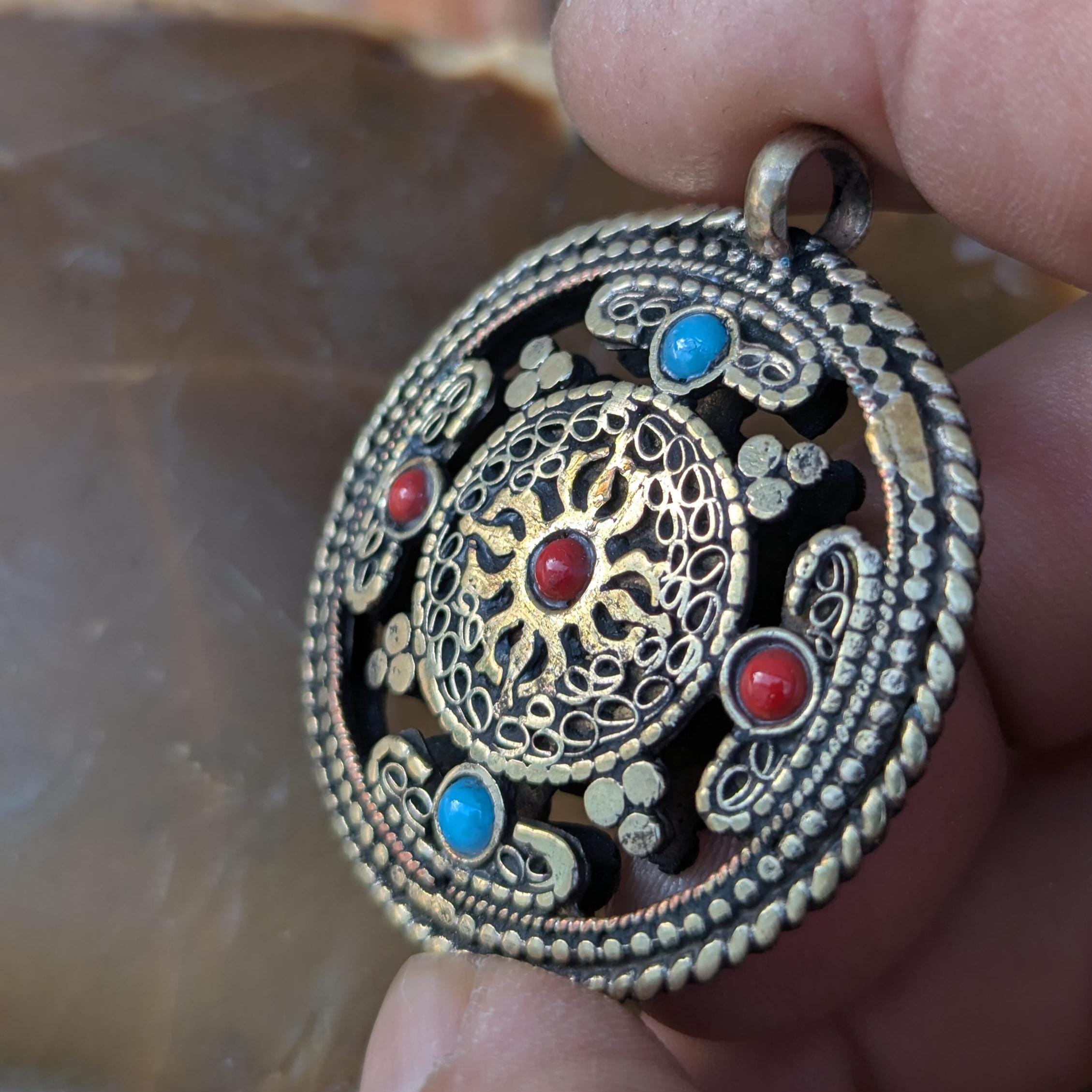 Vintage Tibetan Om Ethnic pendant with Turquoise and Coral inlay (p6-013)