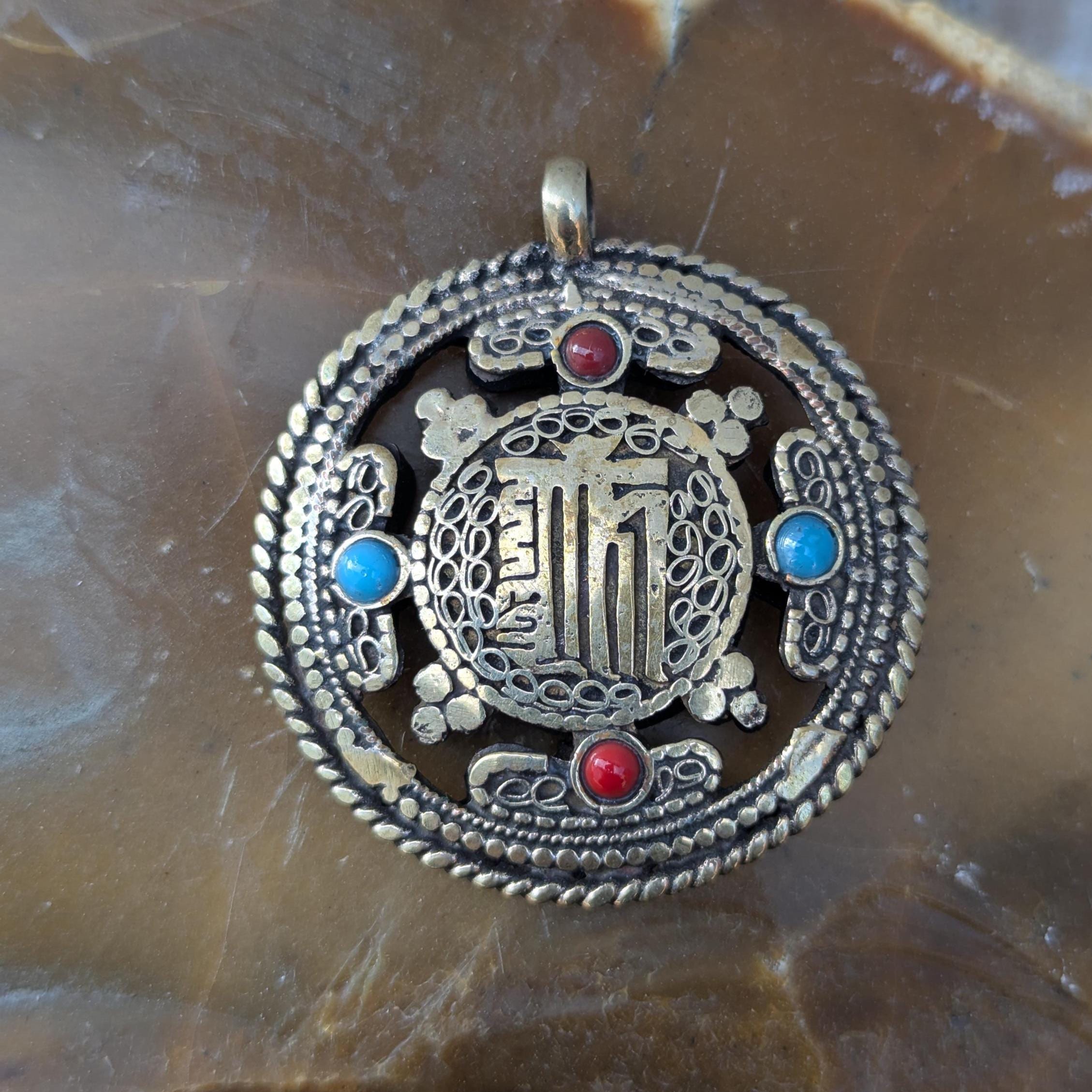 Vintage Tibetan Om Ethnic pendant with Turquoise and Coral inlay (p6-013)