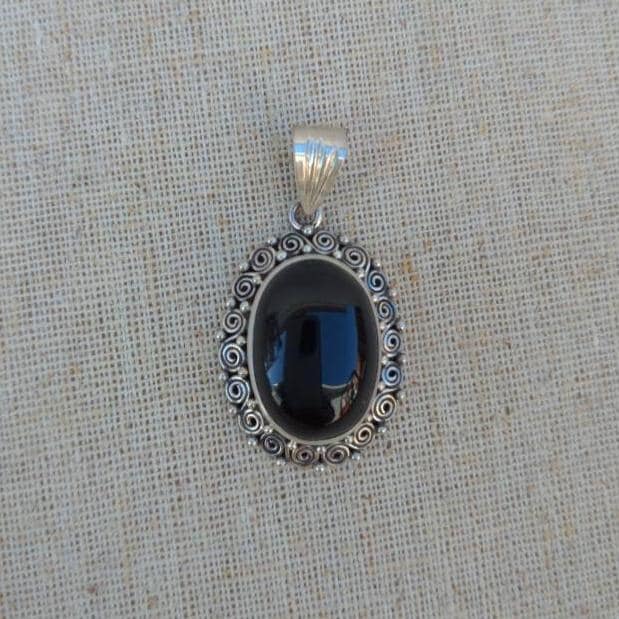 Oval Onyx 925 Sterling Silver Pendant - Tibetan Style