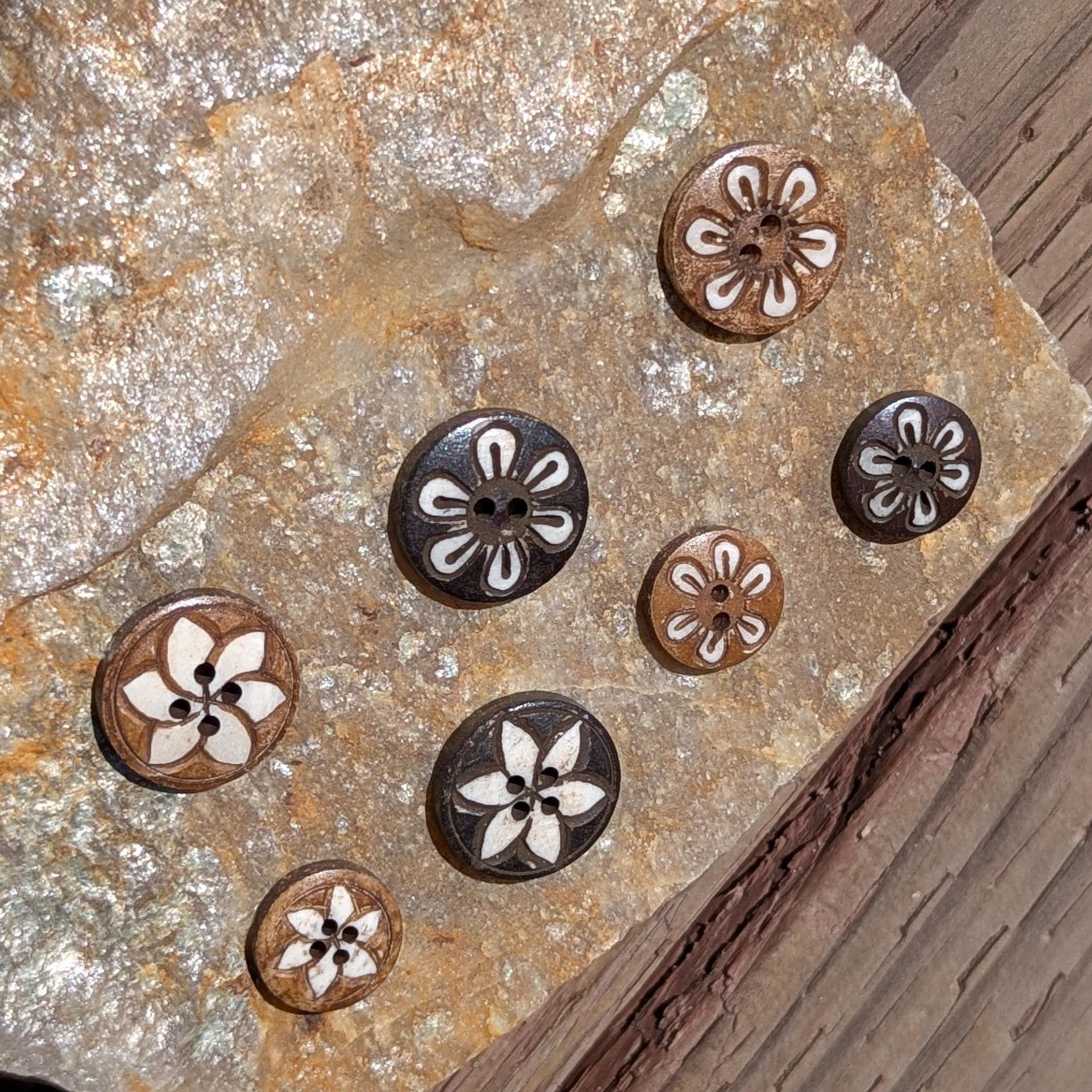 Genuine Handmade Decorative and Unique Handmade Natural Buffalo Horn. wooden Buttons FAB-1-2