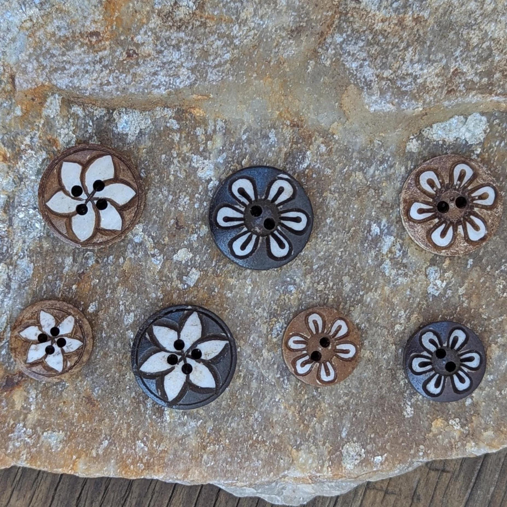 Genuine Handmade Decorative and Unique Handmade Natural Buffalo Horn. wooden Buttons FAB-1-2