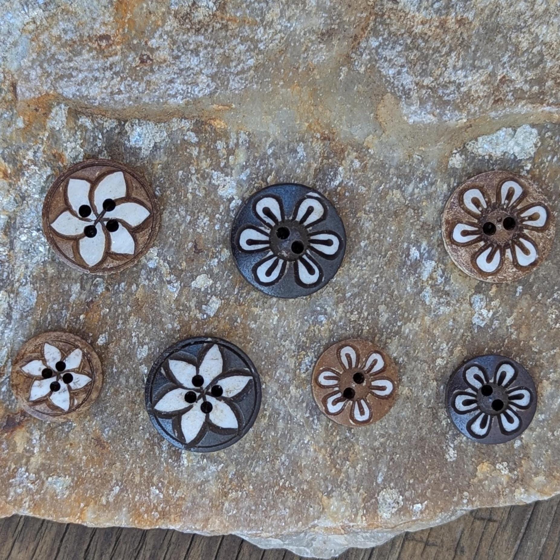 Genuine Handmade Decorative and Unique Handmade Natural Buffalo Horn. wooden Buttons FAB-1-2