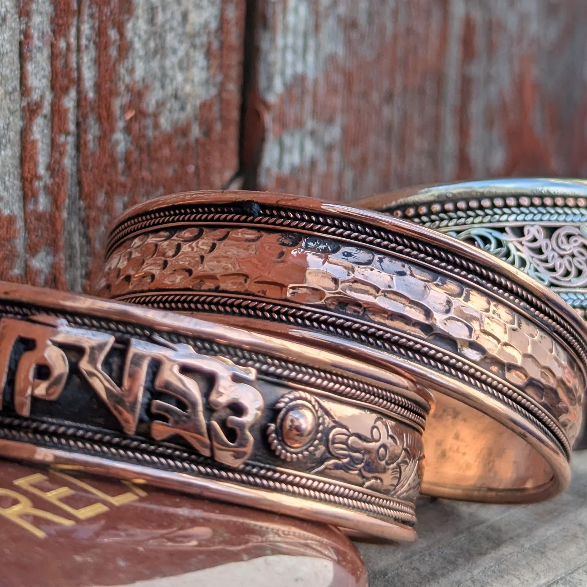 Vintage Silver Tibetan Buddhist Mantra Cuff Bracelet (cb-136)
