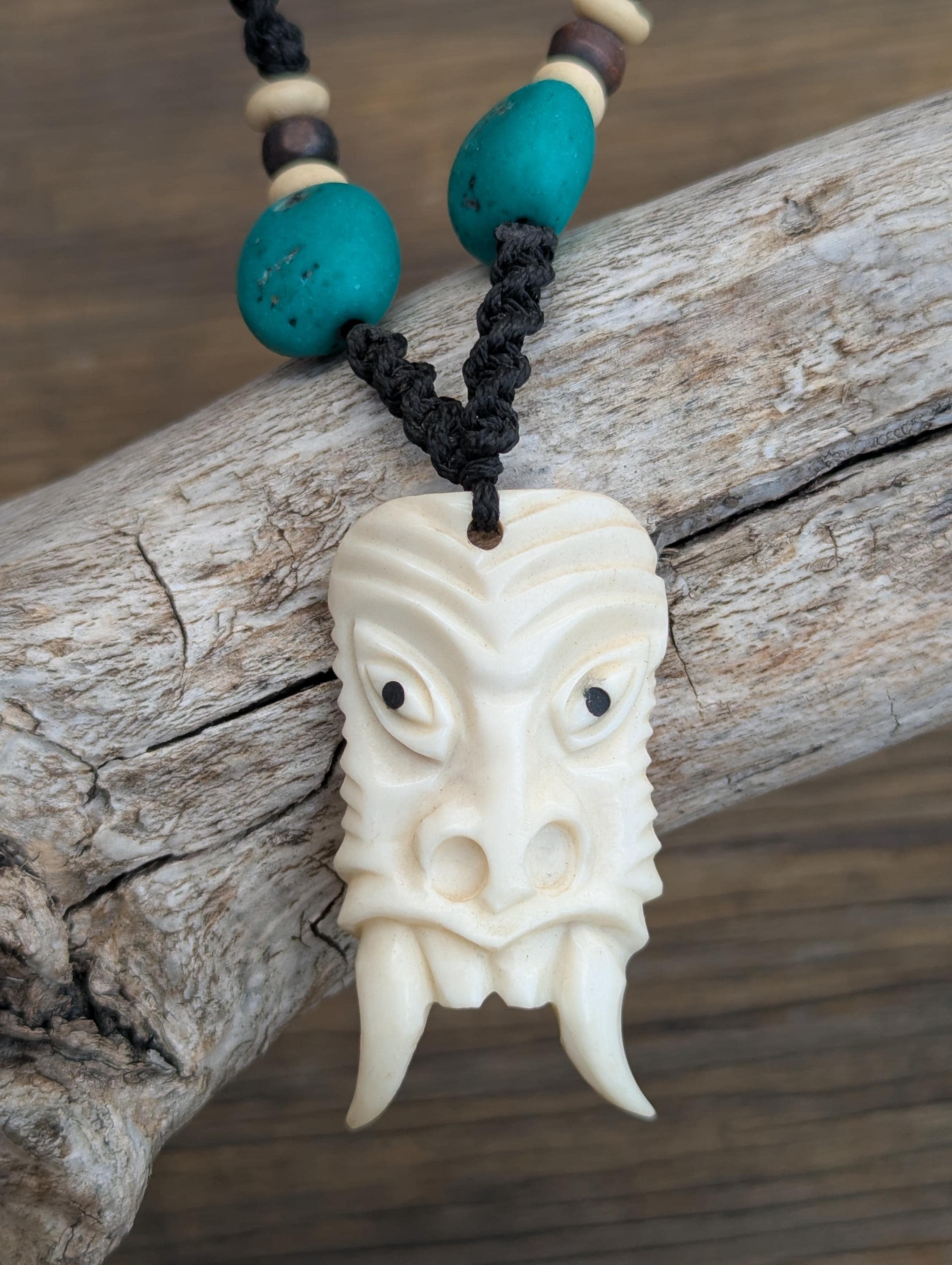 Yak bone hand-carved Tiki face figure pendant protection (p6-20)