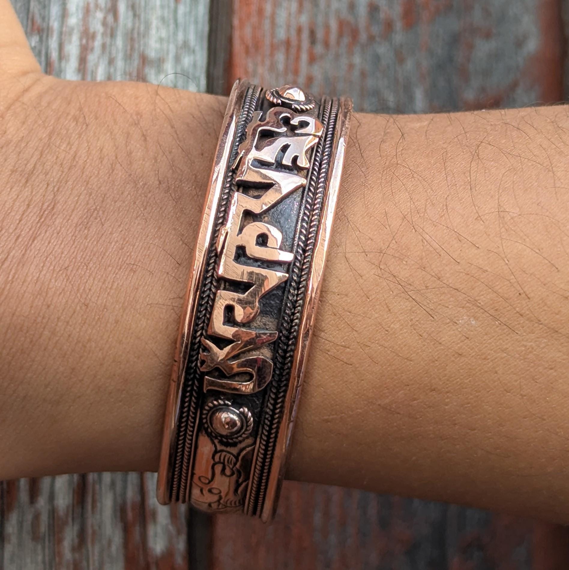 Vintage Silver Tibetan Buddhist Mantra Cuff Bracelet (cb-136)
