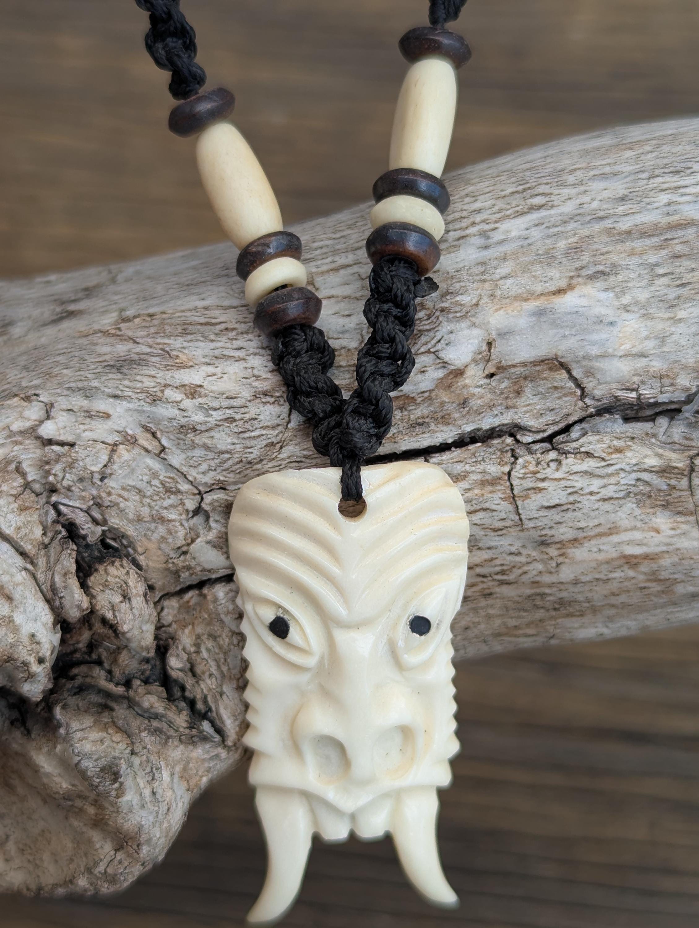 Yak bone hand-carved Tiki face figure pendant protection (p6-20)